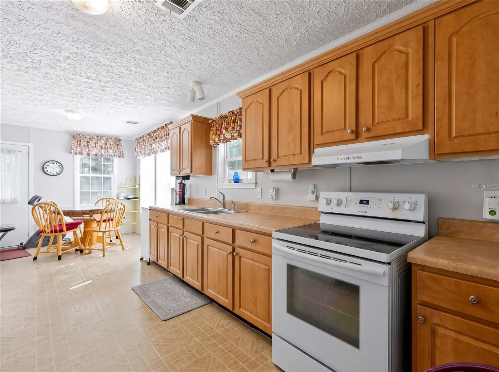 13616 LITEWOOD DR