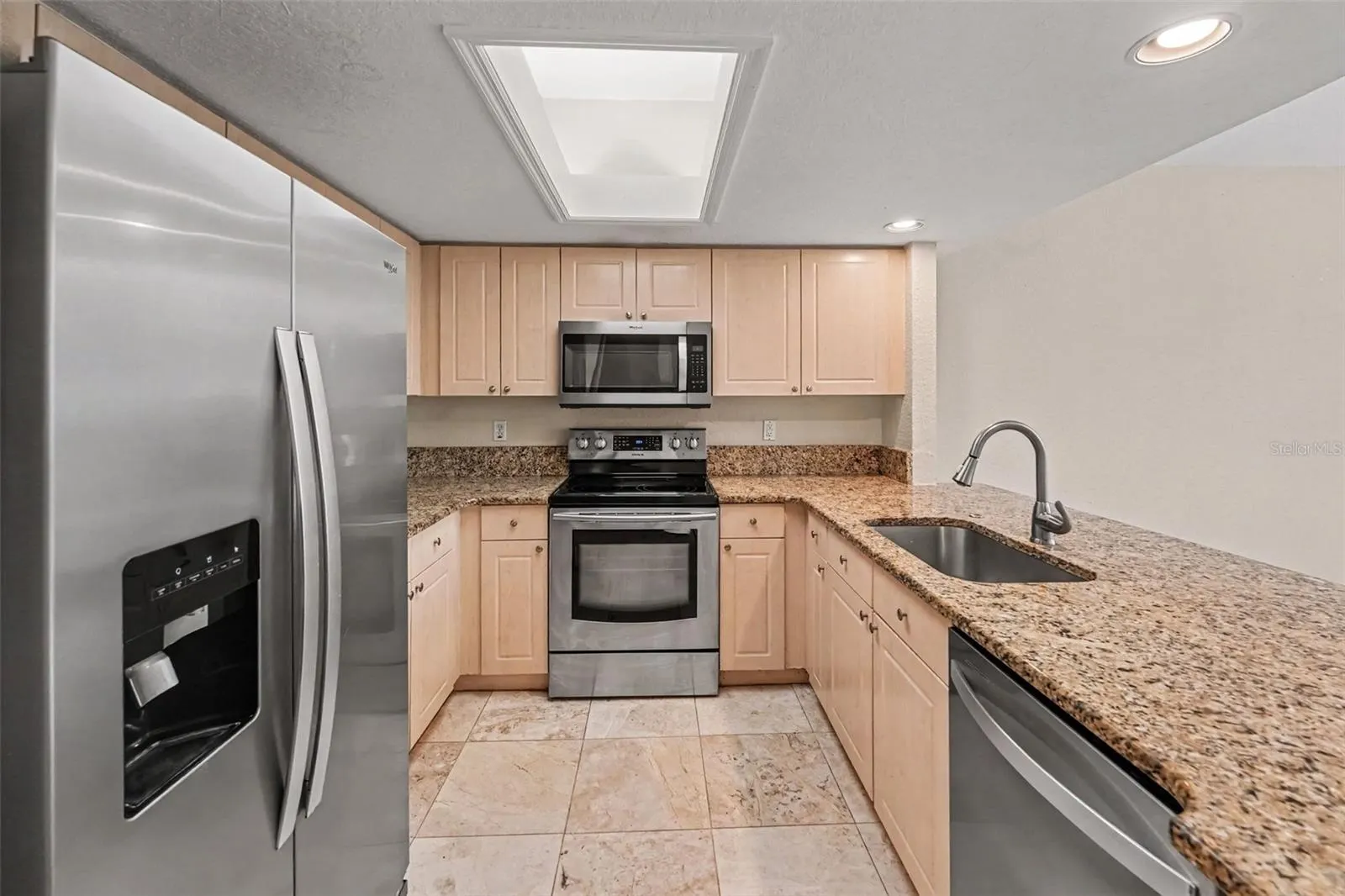 3409 FOX HUNT DR