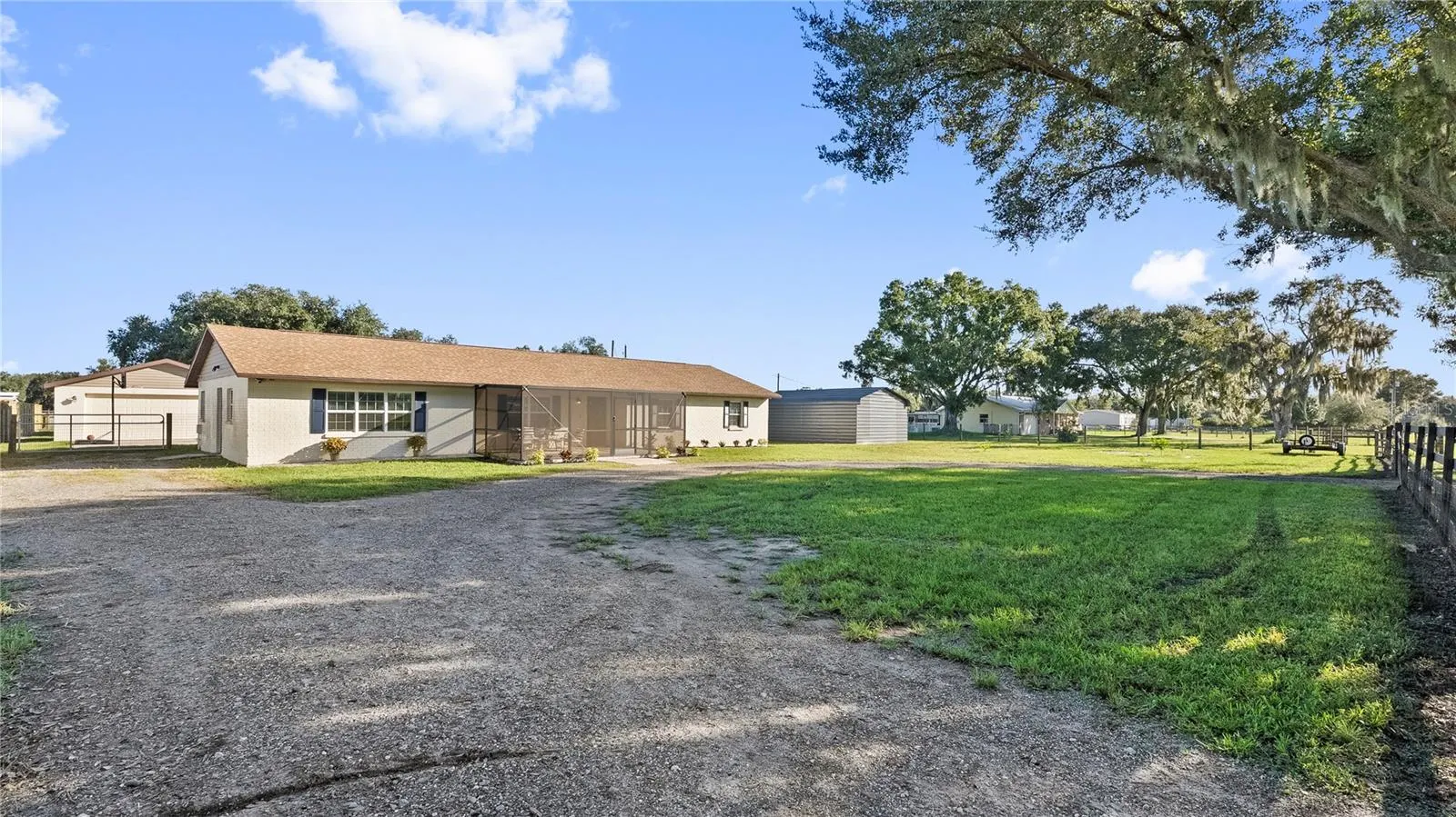 310 MOCCASIN HOLLOW RD