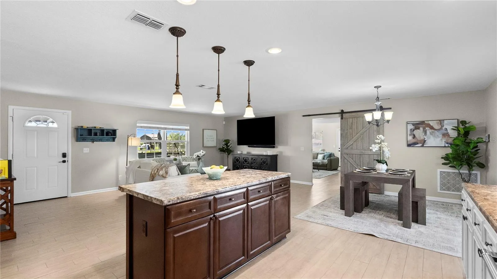 310 MOCCASIN HOLLOW RD