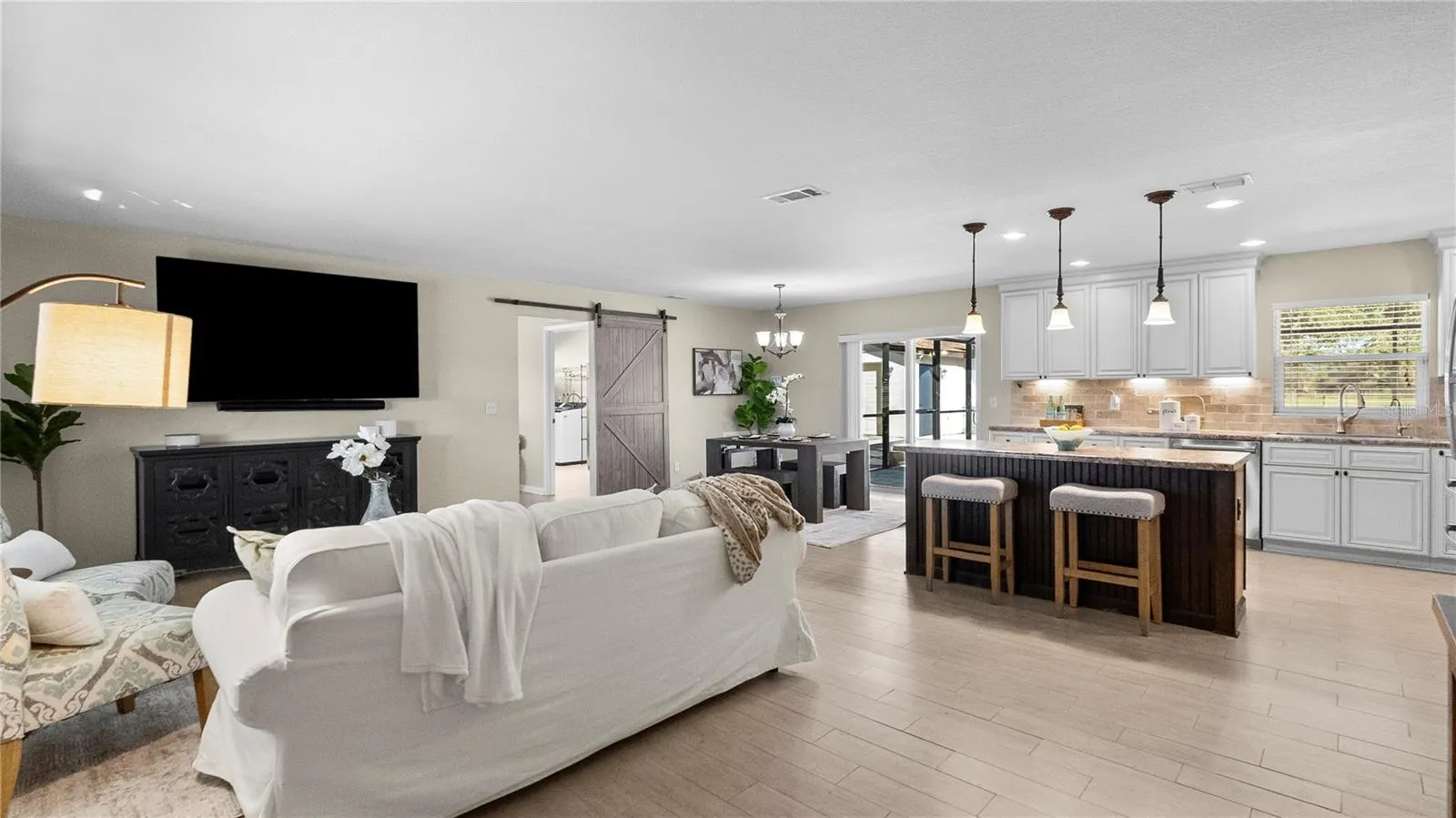 310 MOCCASIN HOLLOW RD