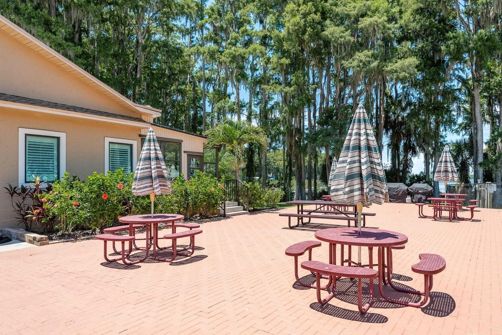 3812 TARPON POINTE CIR
