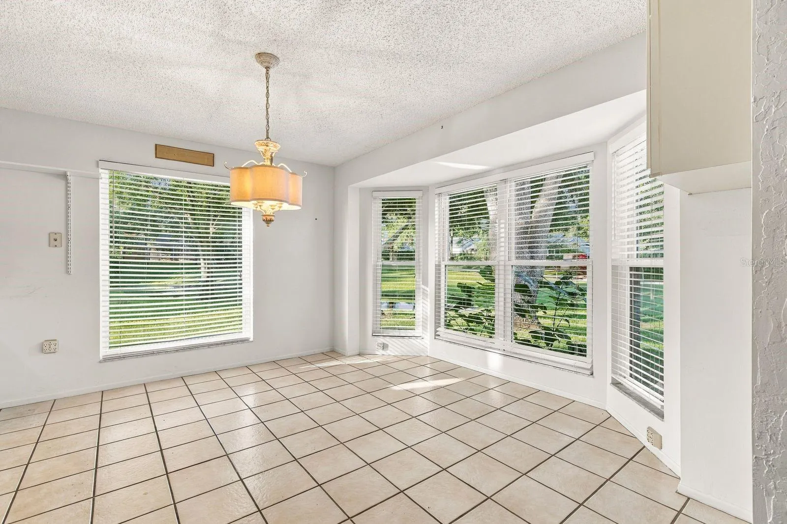 3812 TARPON POINTE CIR