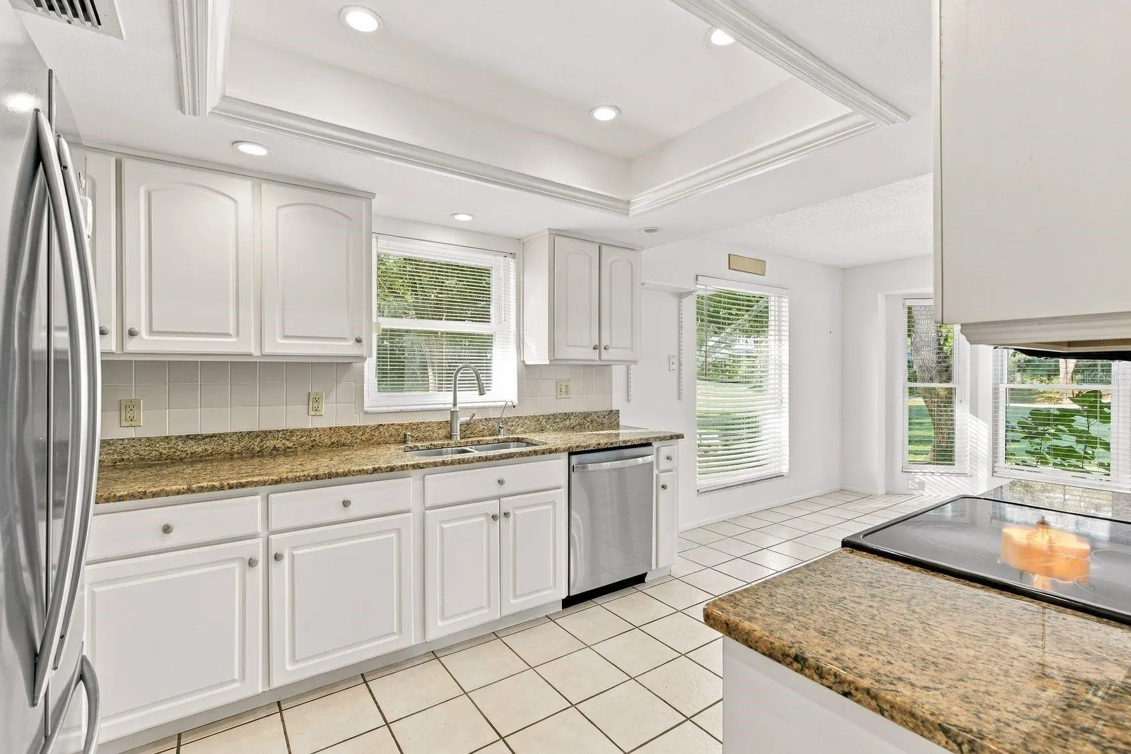 3812 TARPON POINTE CIR