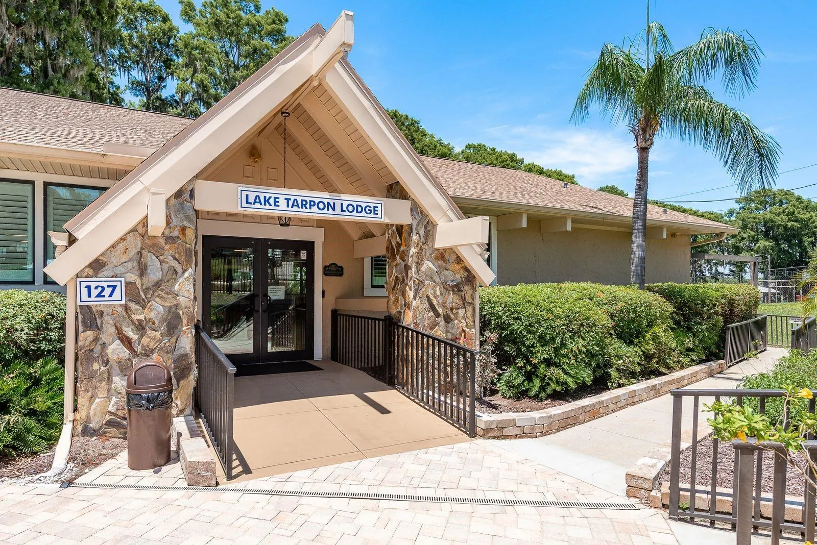 3812 TARPON POINTE CIR