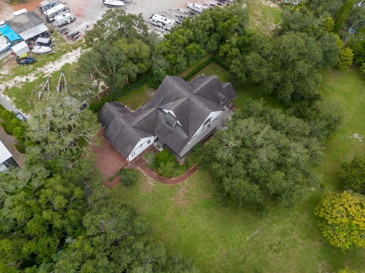 109 OLD OAK LN