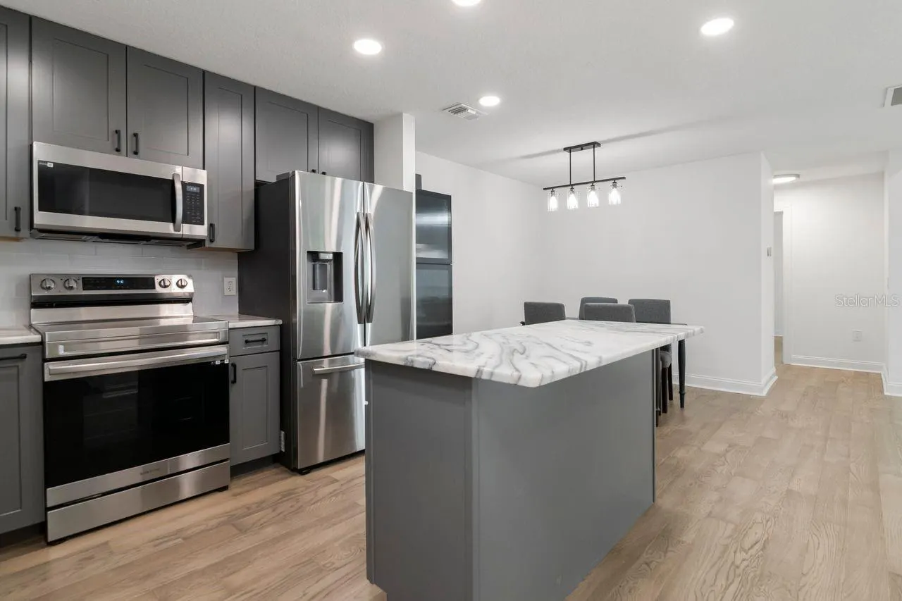 9481 HIGHLAND OAK DR. #514 #514