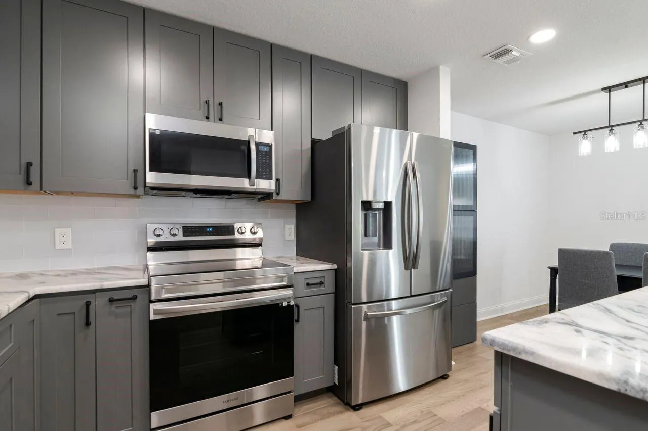 9481 HIGHLAND OAK DR. #514 #514