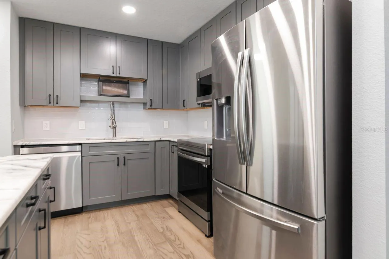 9481 HIGHLAND OAK DR. #514 #514