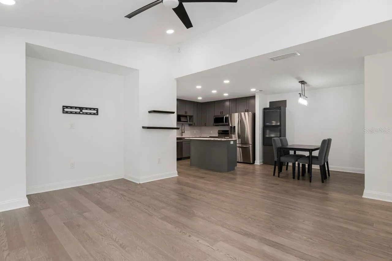 9481 HIGHLAND OAK DR. #514 #514