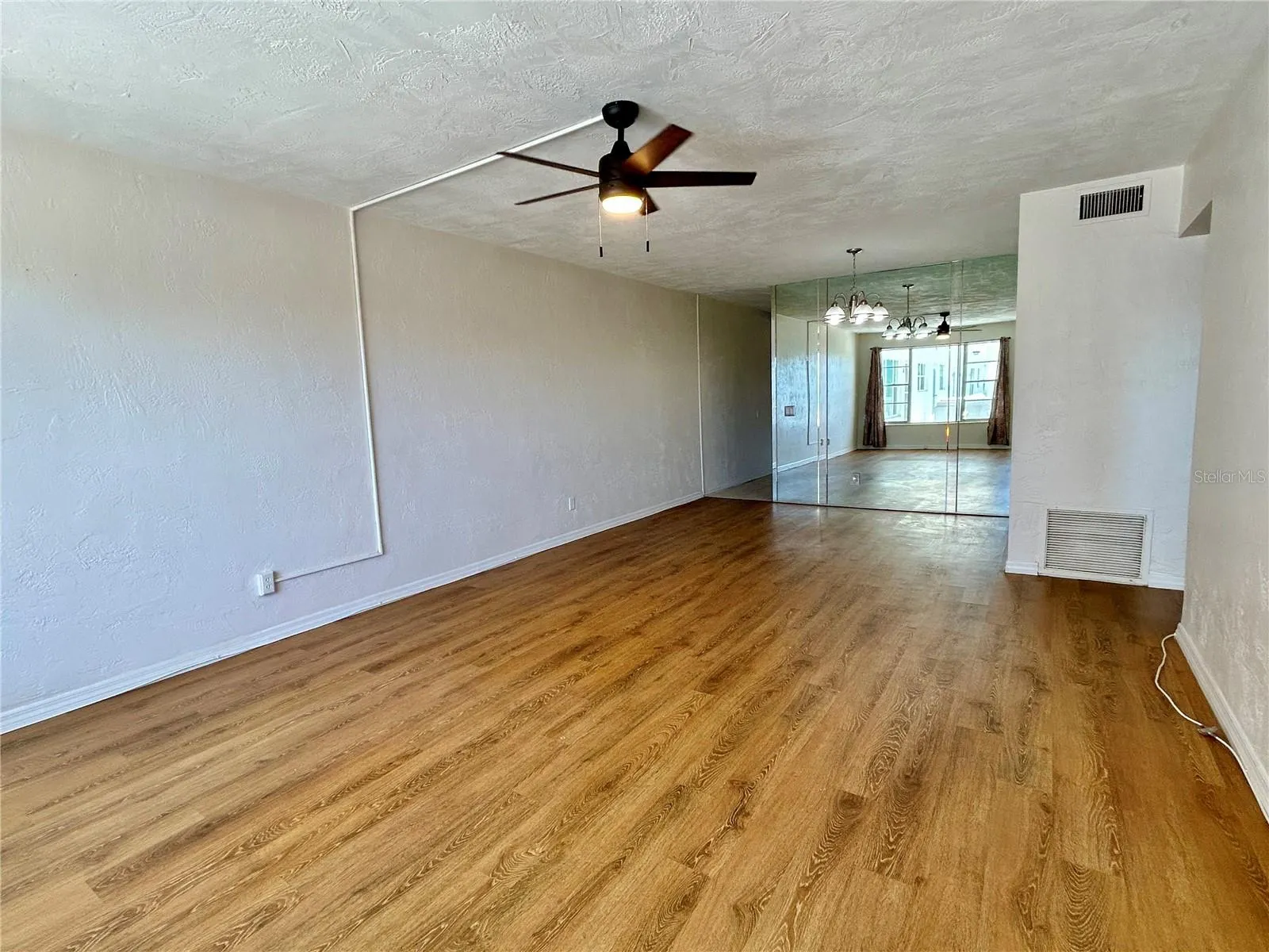 2454 AUSTRALIA WAY E #38 #38