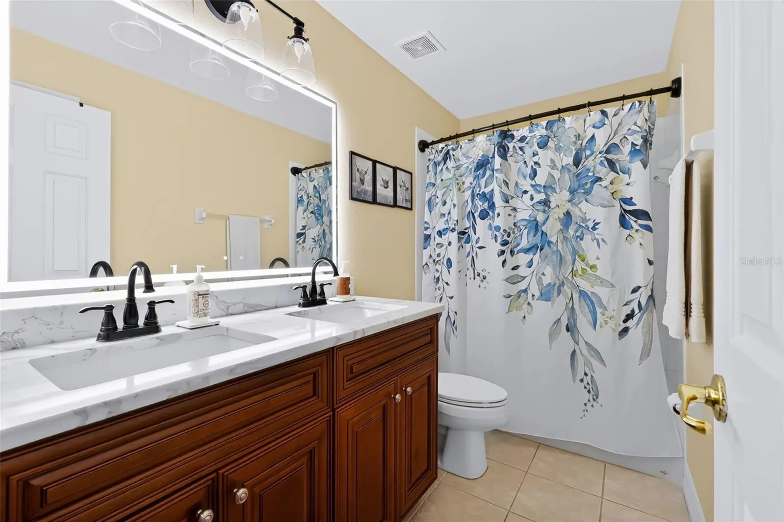 12541 LEATHERLEAF DR