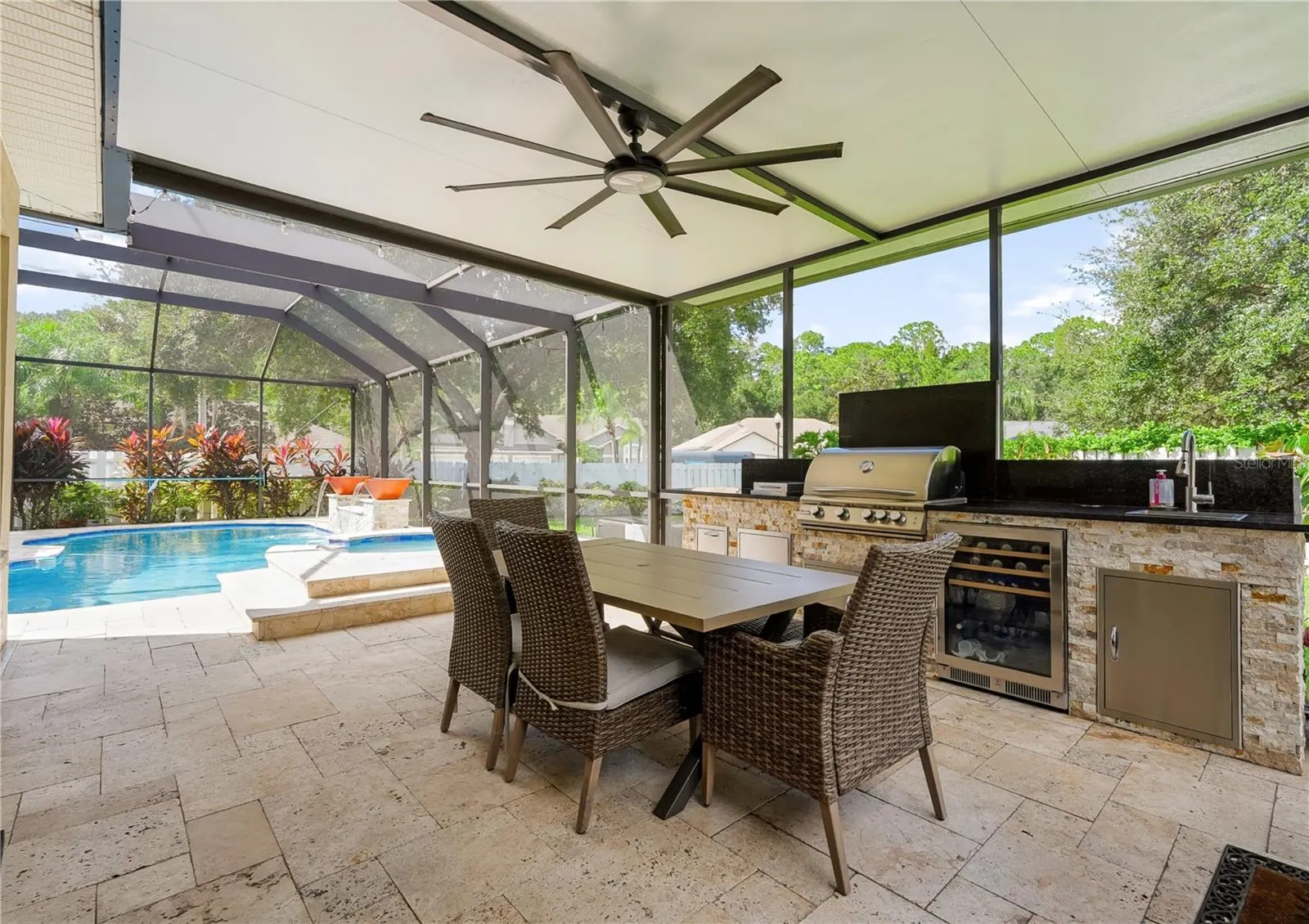 12541 LEATHERLEAF DR