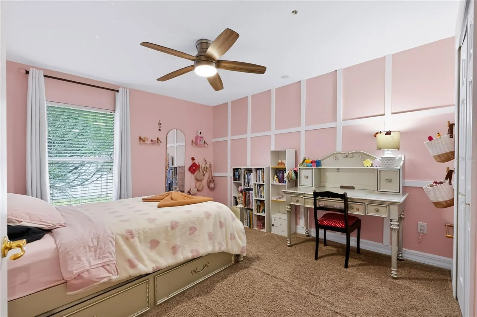 12541 LEATHERLEAF DR