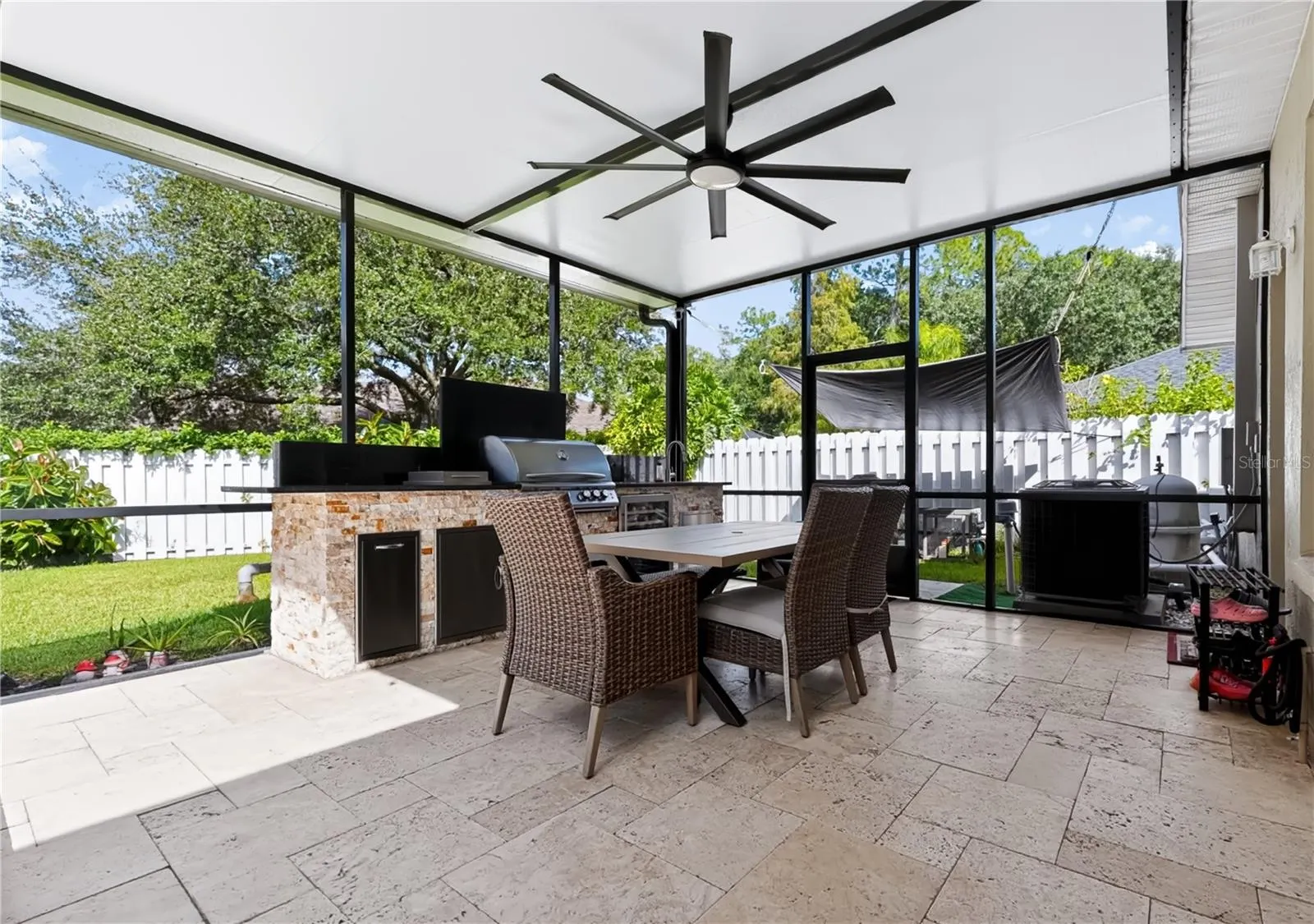 12541 LEATHERLEAF DR