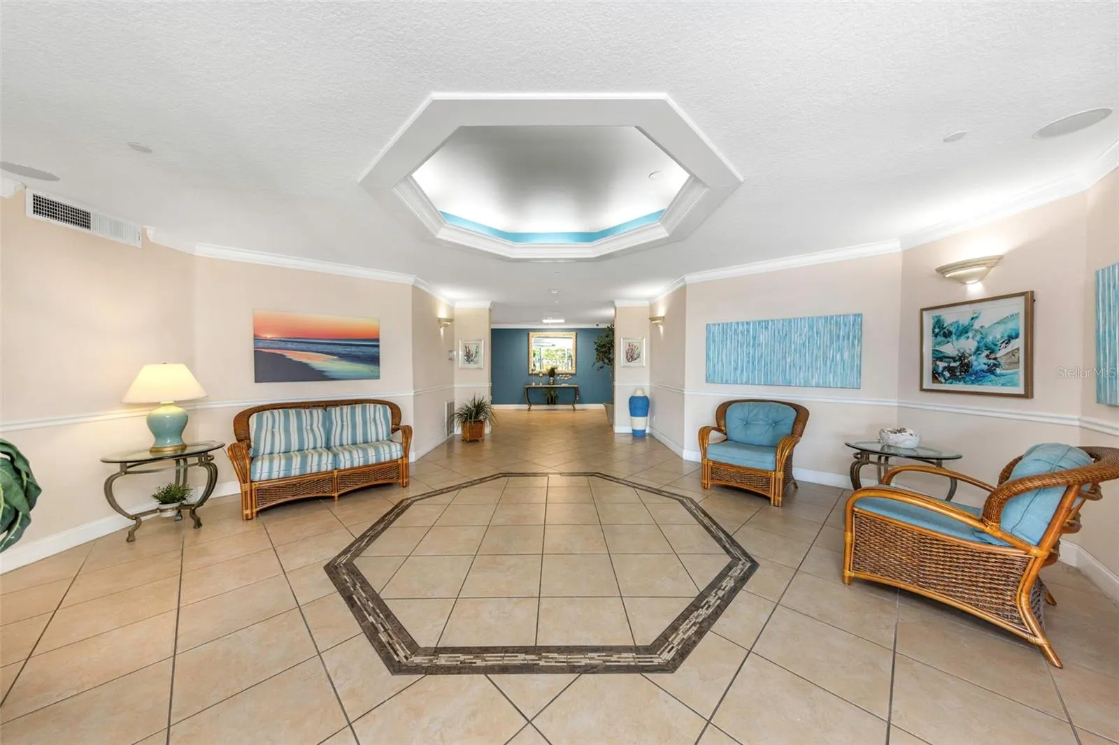 736 ISLAND WAY #601 #601