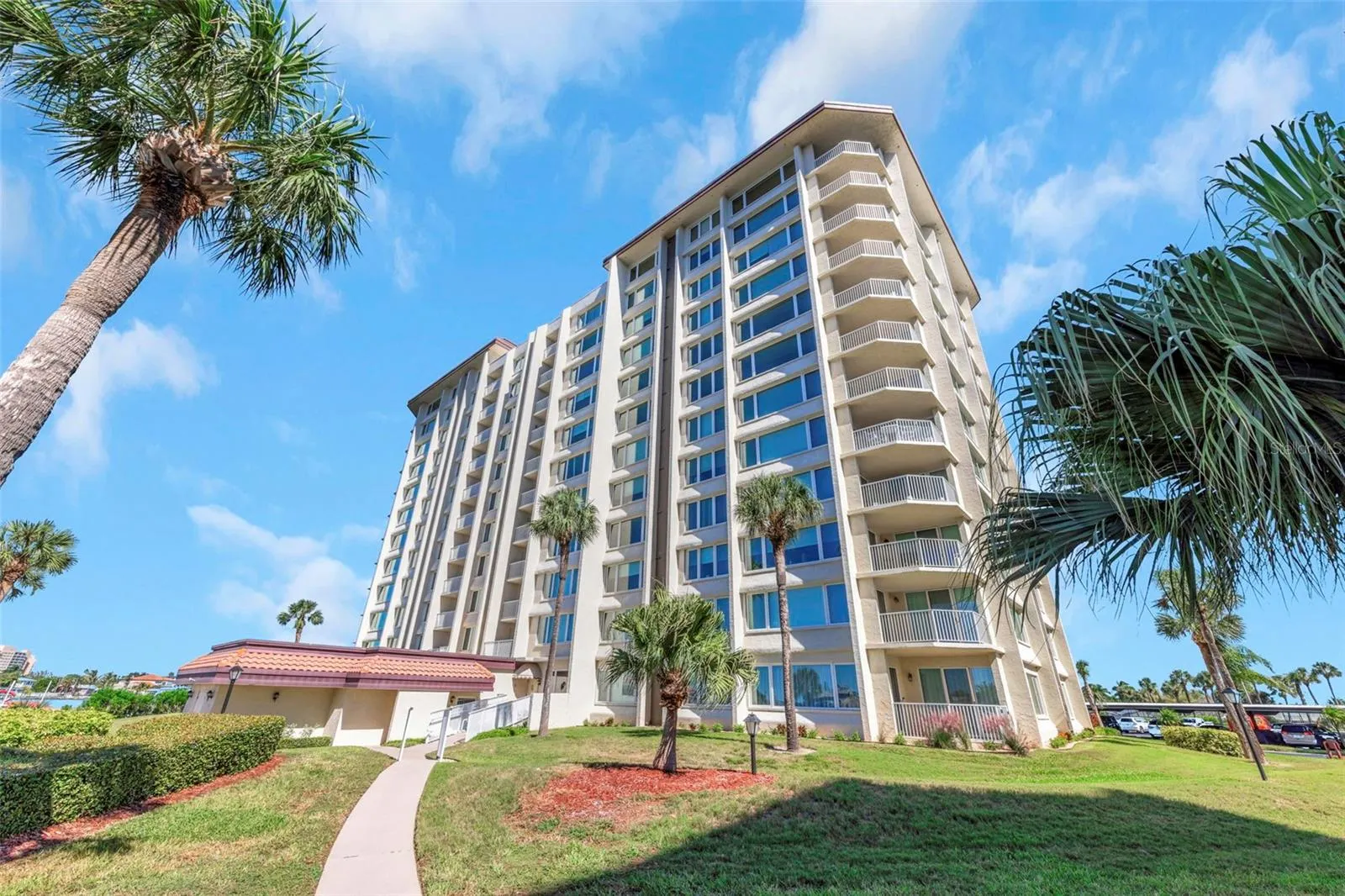 736 ISLAND WAY #601 #601
