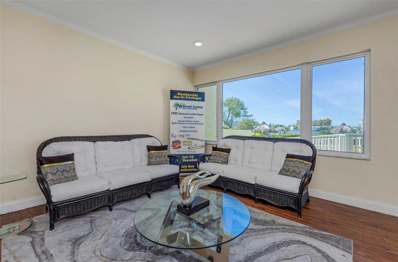 736 ISLAND WAY #601 #601