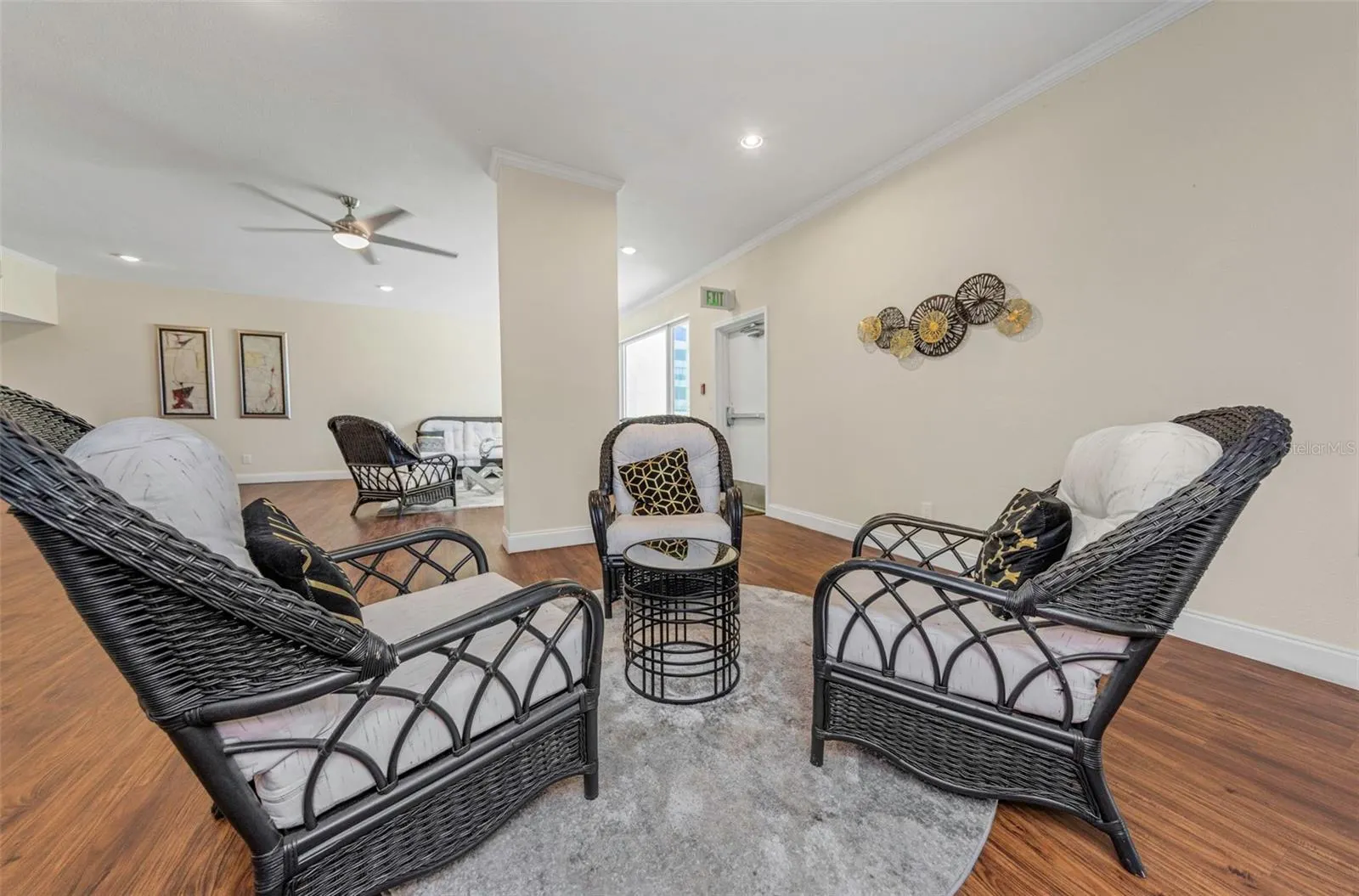 736 ISLAND WAY #601 #601