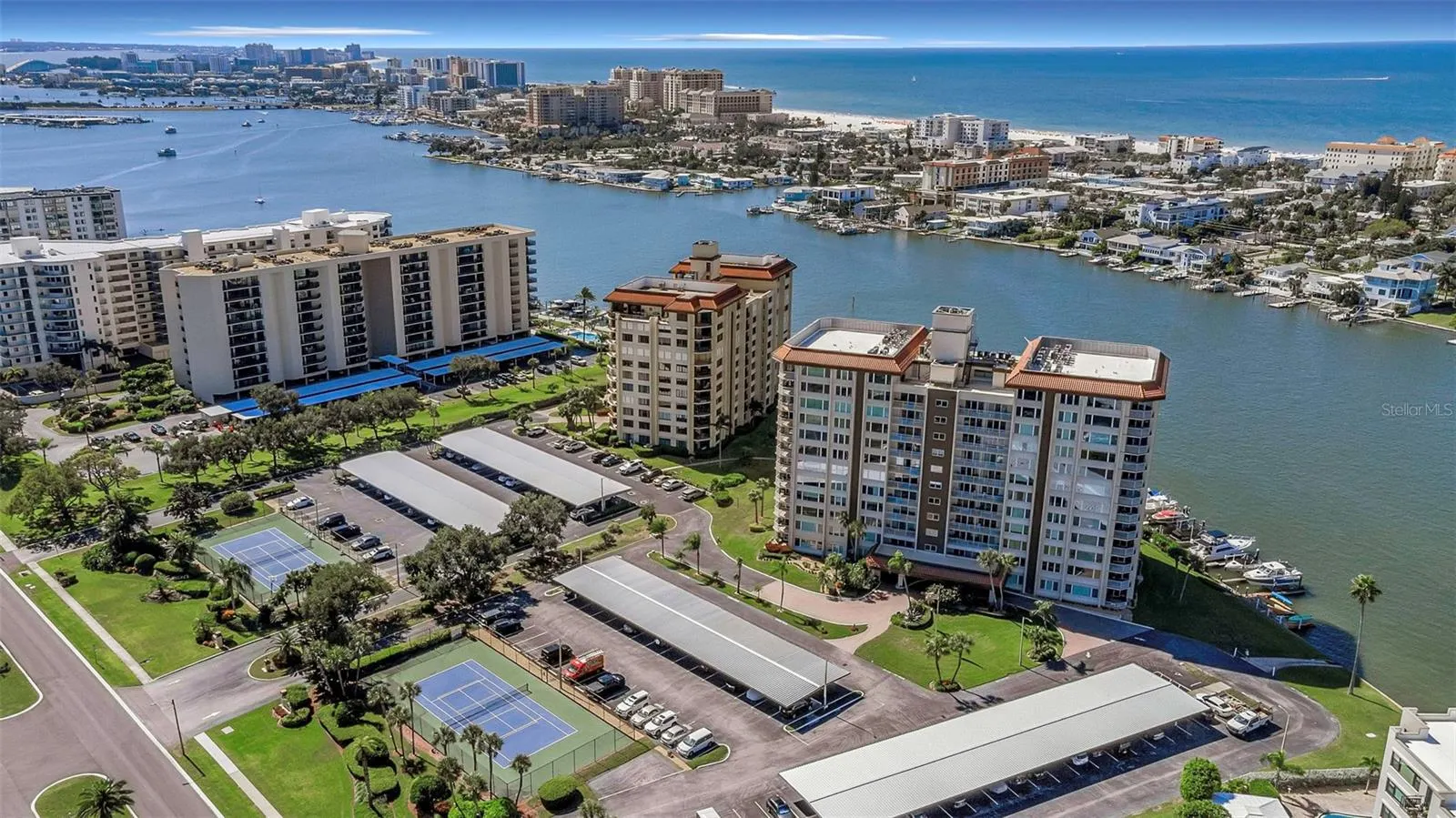 736 ISLAND WAY #601 #601