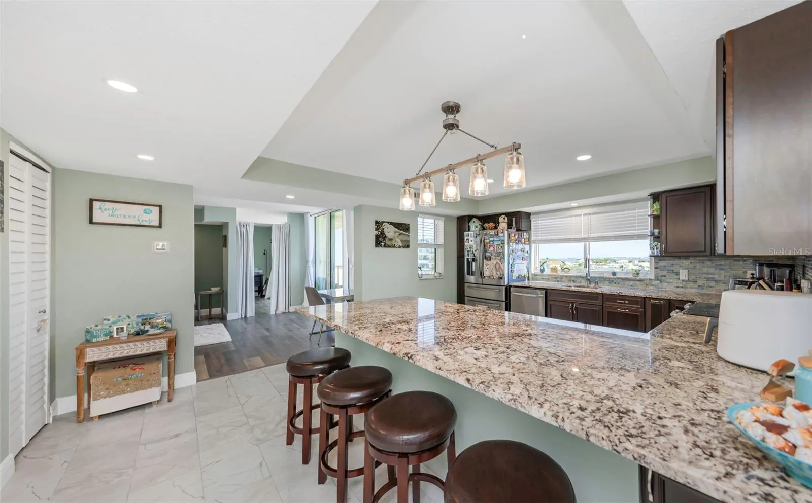 736 ISLAND WAY #601 #601