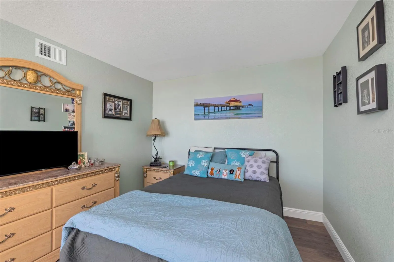 736 ISLAND WAY #601 #601