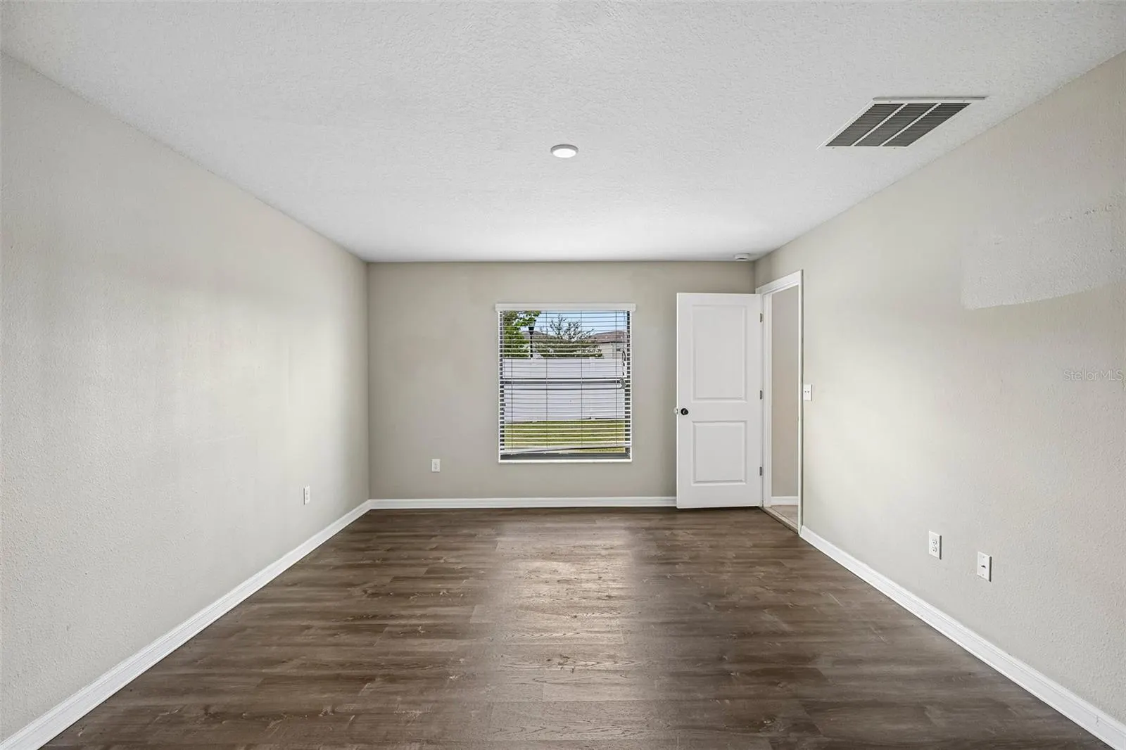 4103 GLOBE THISTLE DR
