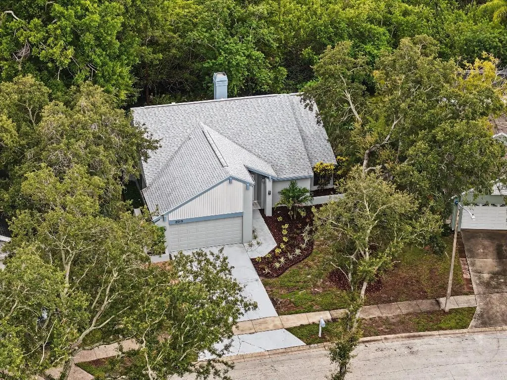 3010 LONGBROOKE WAY