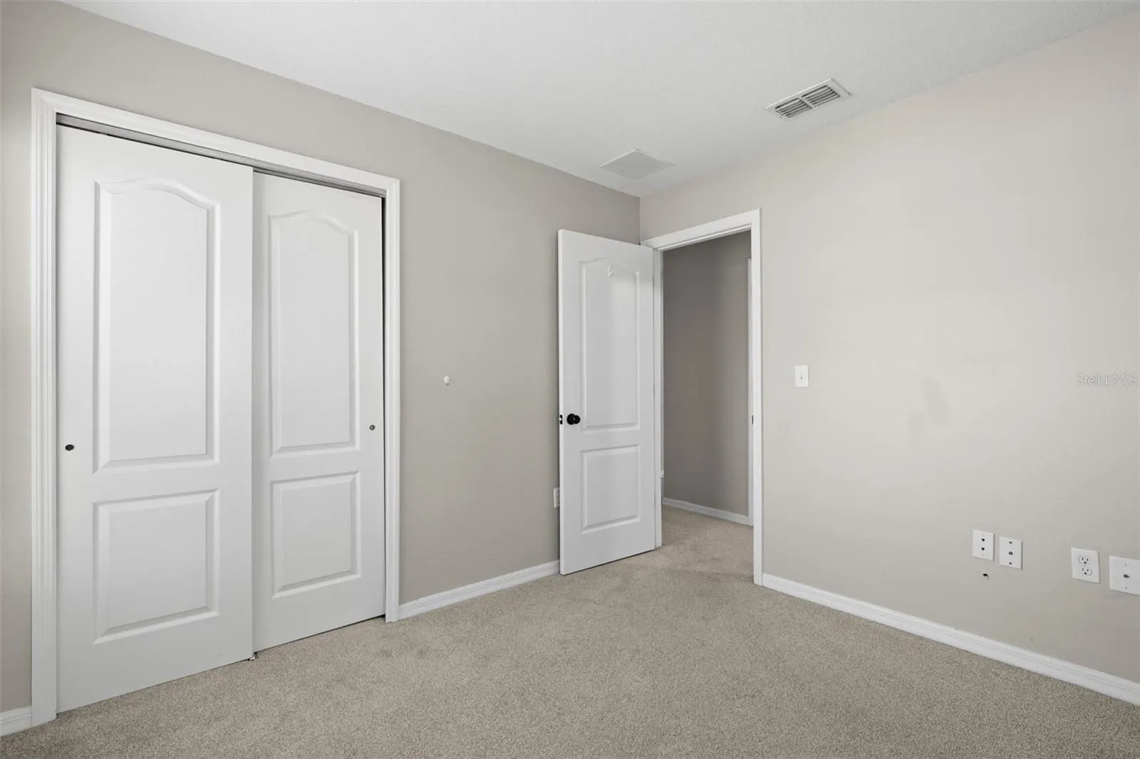 10924 JOHANNA AVE