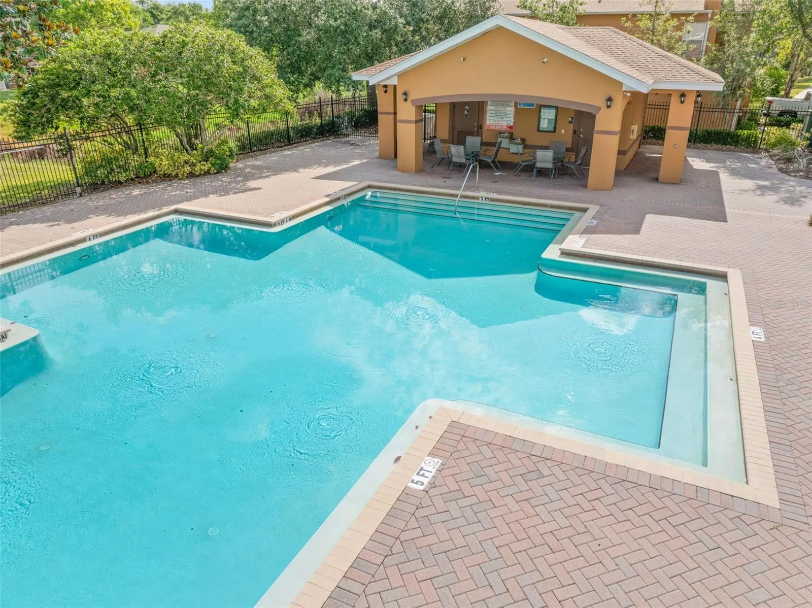 10924 JOHANNA AVE