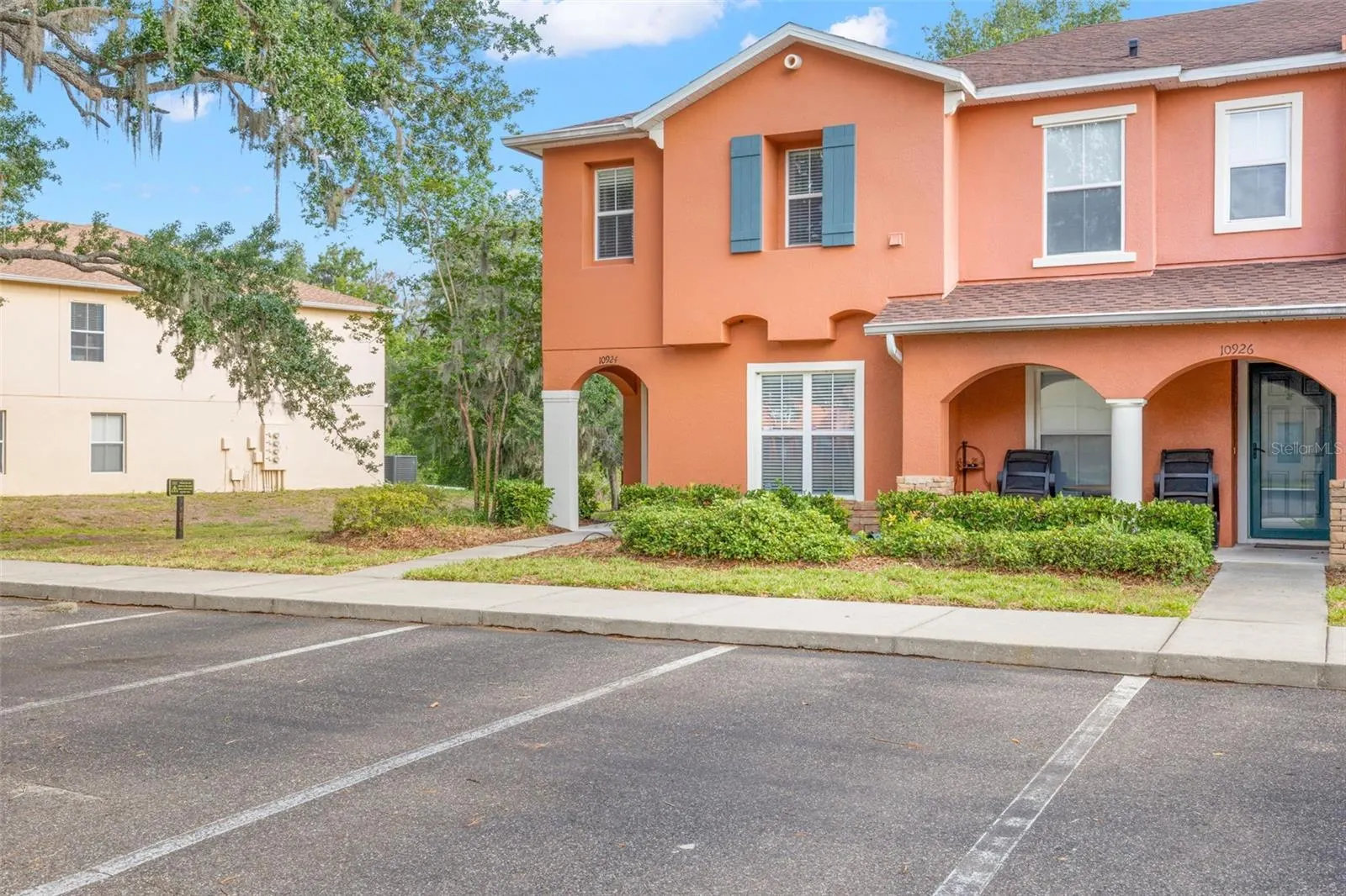 10924 JOHANNA AVE