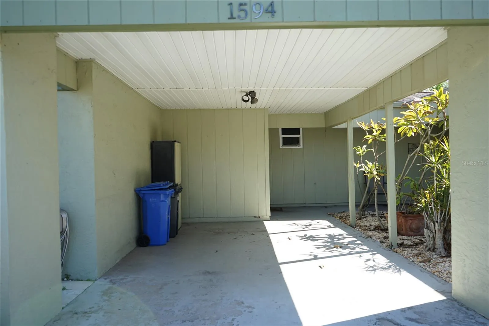 1594 COUNCIL DR