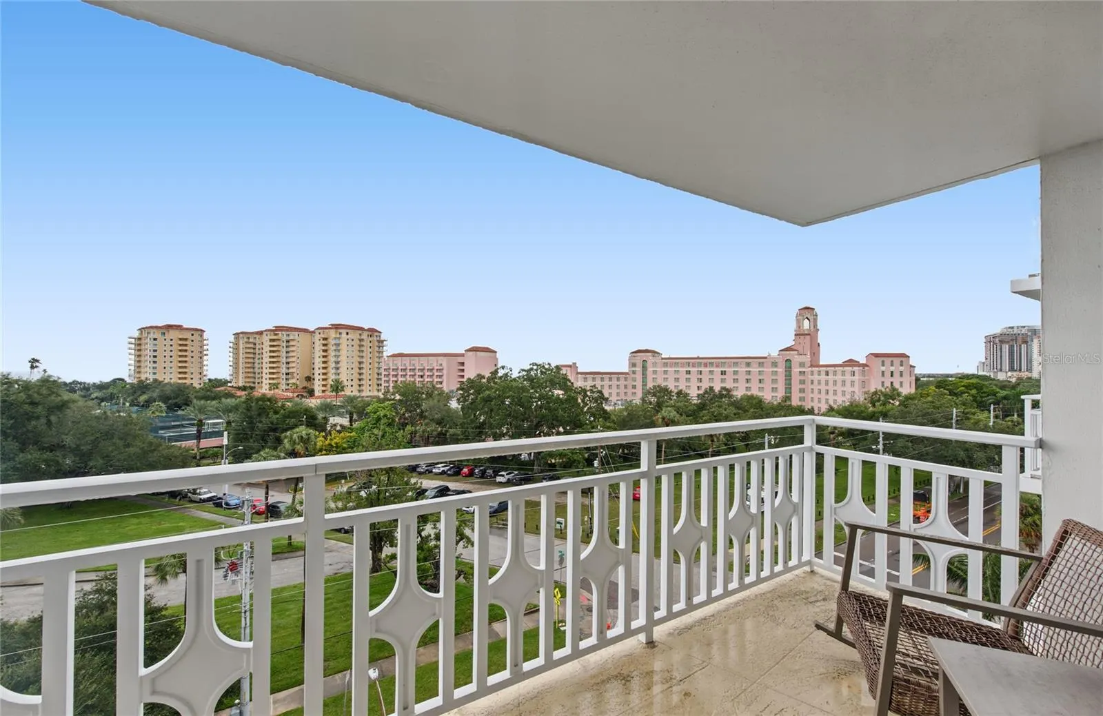 700 BEACH DR NE #701 #701