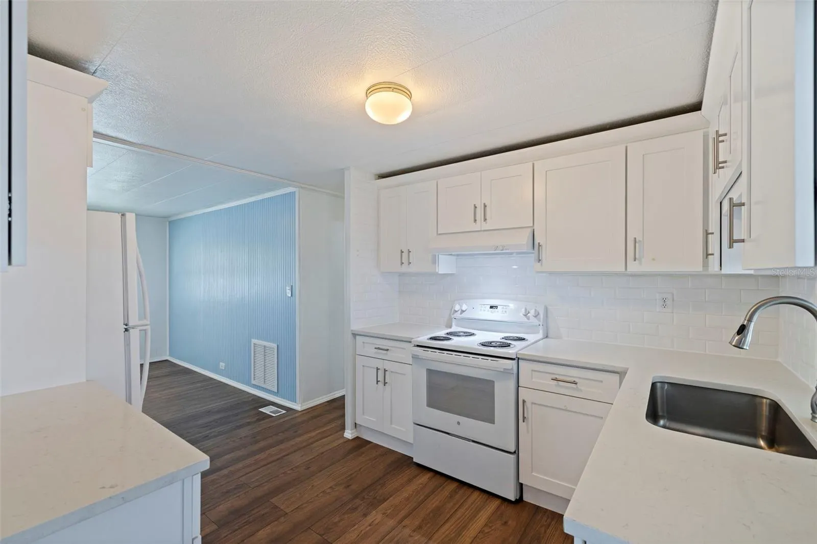 678 MOUNT MADISON AVE NE #661 #661