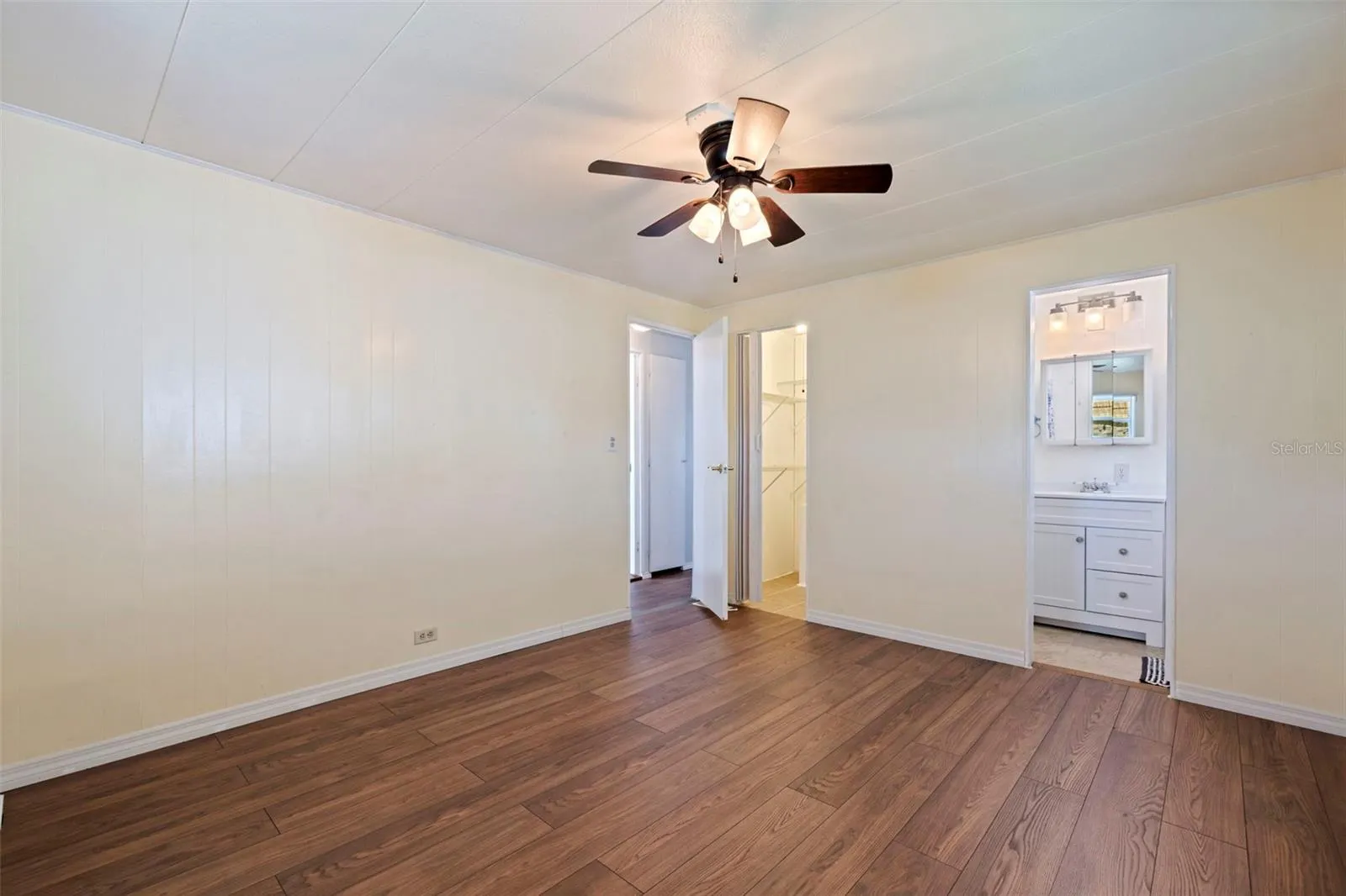 678 MOUNT MADISON AVE NE #661 #661