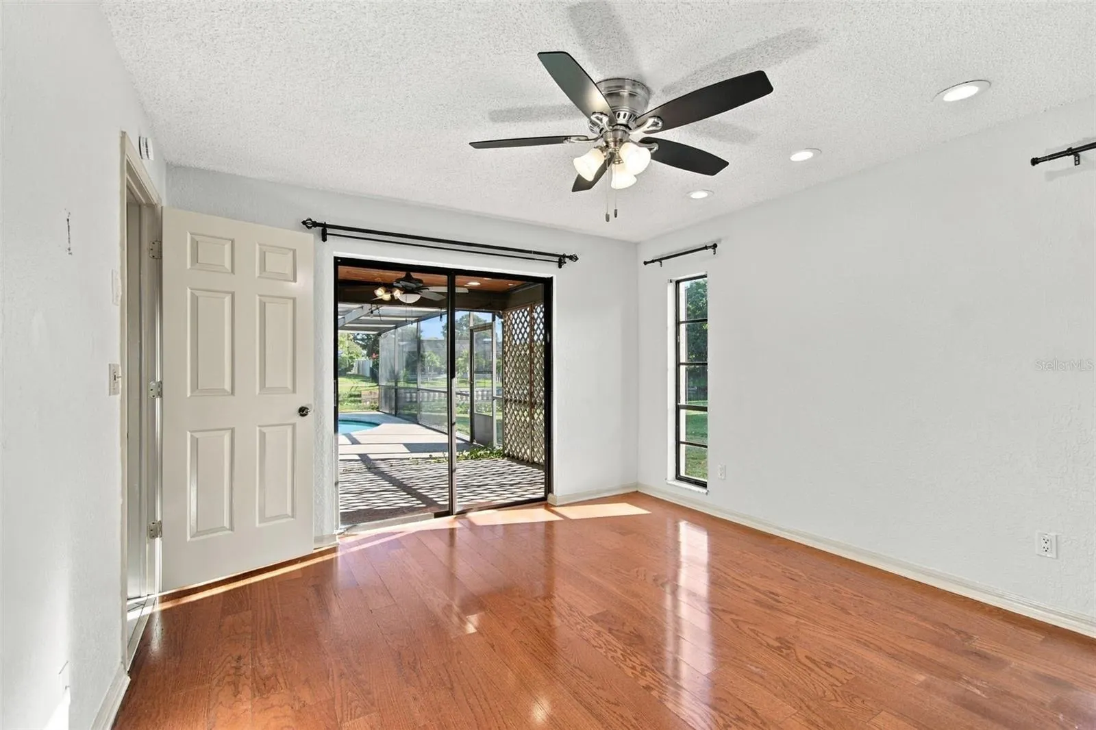 10843 HARBORSIDE DR