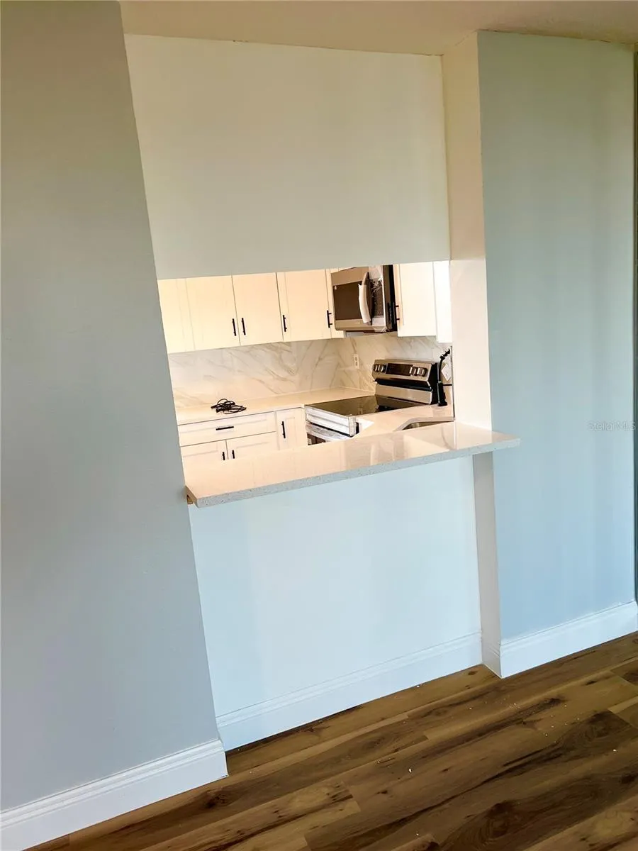 2621 COVE CAY DR #703 #703
