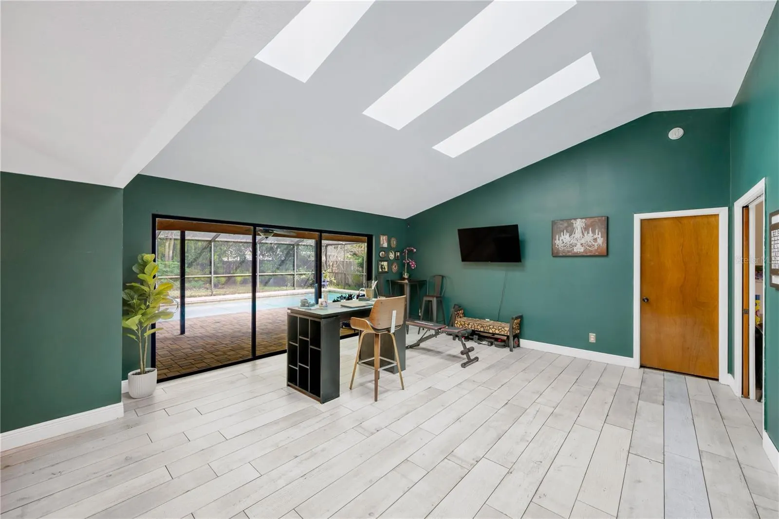 4116 KIPLING AVE