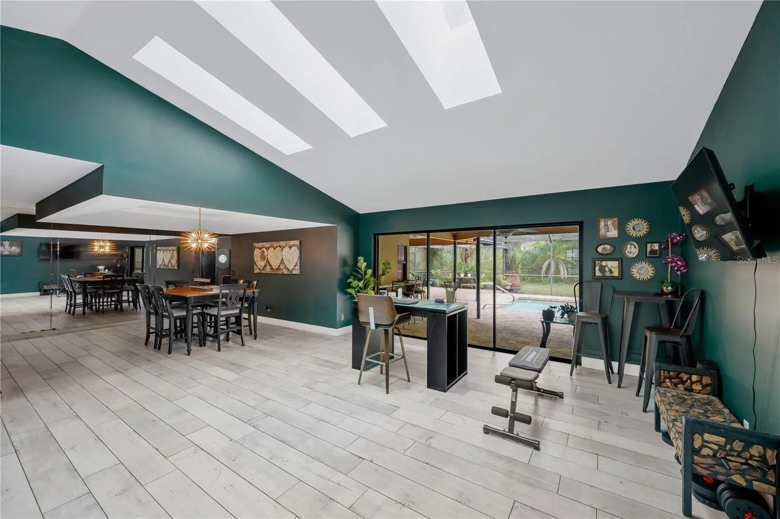 4116 KIPLING AVE
