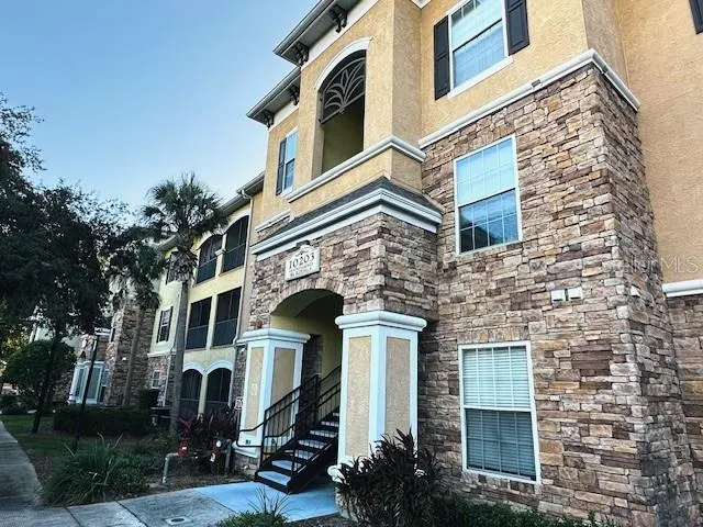 10203 COURTNEY PALMS BLVD #202 #202