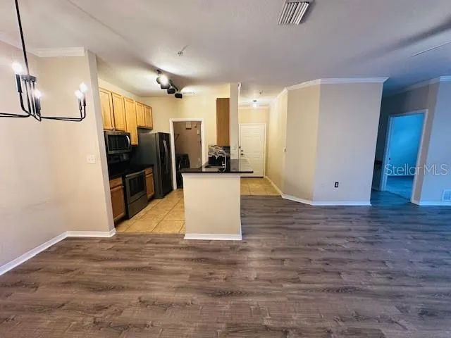10203 COURTNEY PALMS BLVD #202 #202