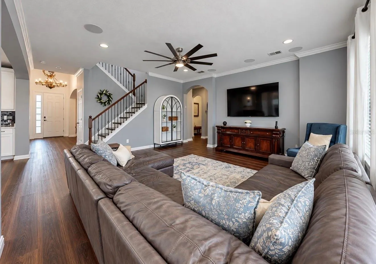 10411 CARDERA DR
