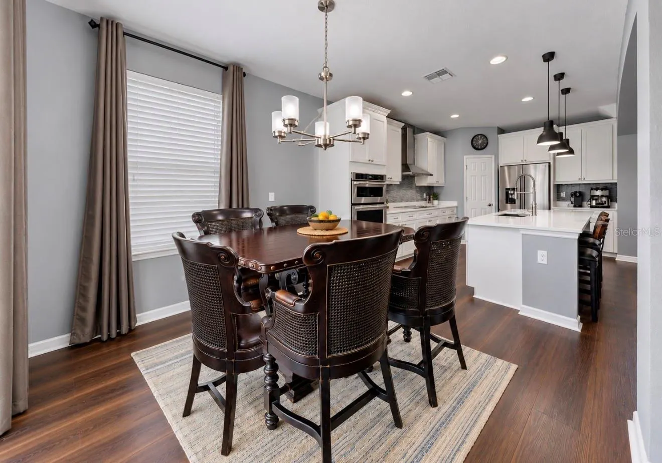 10411 CARDERA DR