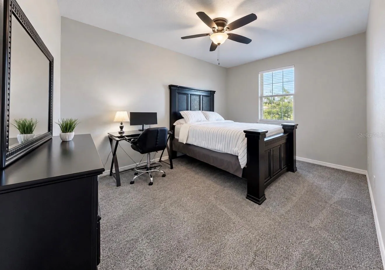 10411 CARDERA DR