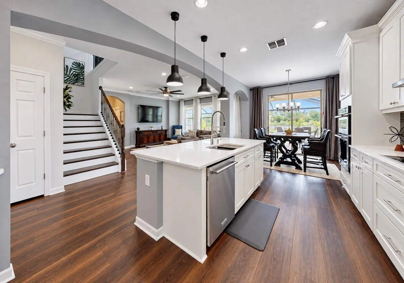 10411 CARDERA DR