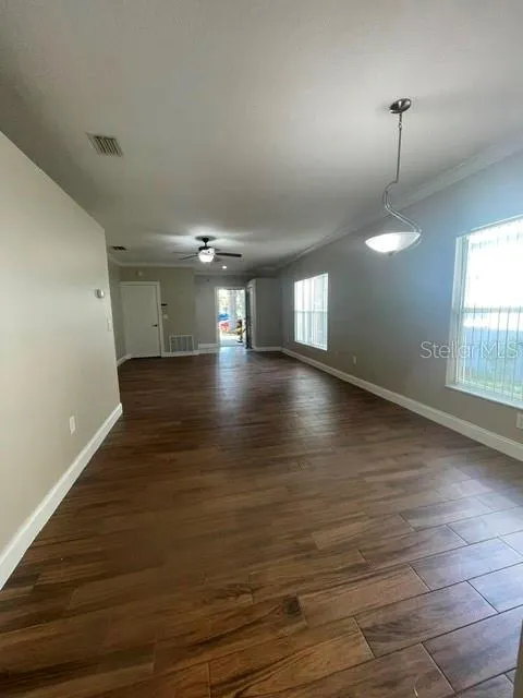 2413 SAGEMONT DR