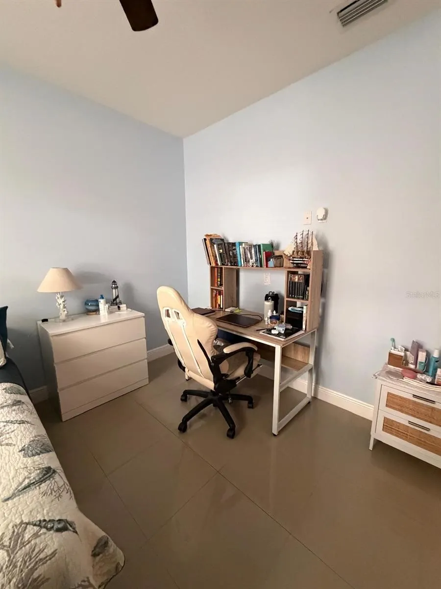 1726 W POWHATAN AVE