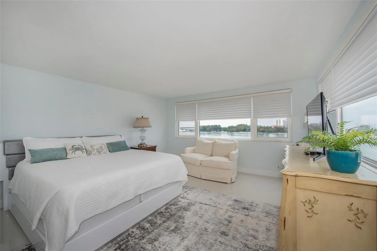 675 S GULFVIEW BLVD #704 #704