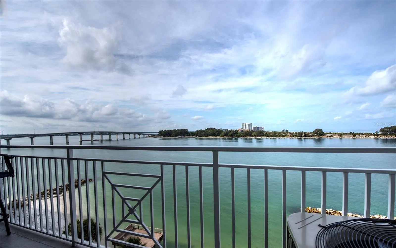 675 S GULFVIEW BLVD #704 #704