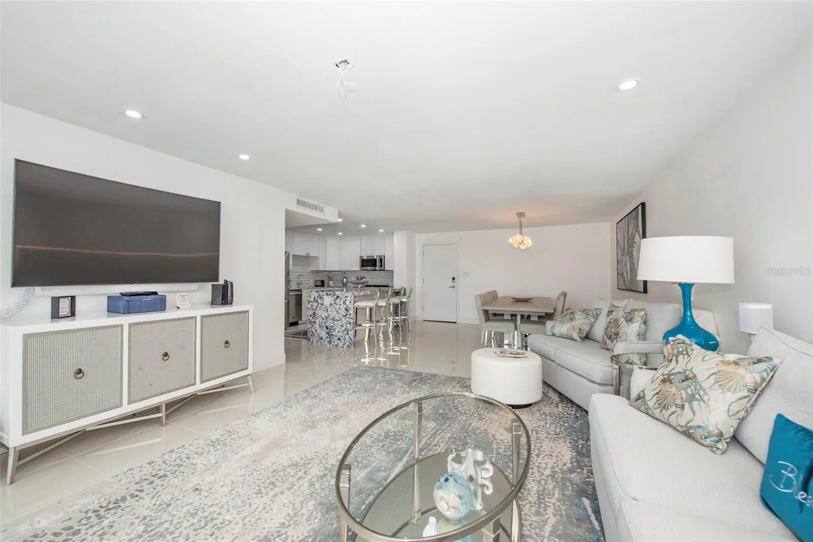 675 S GULFVIEW BLVD #704 #704